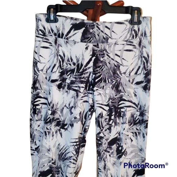 UP Black WhiteTechno Basic Slim Leg Ankle Pant - Picture 2 of 9